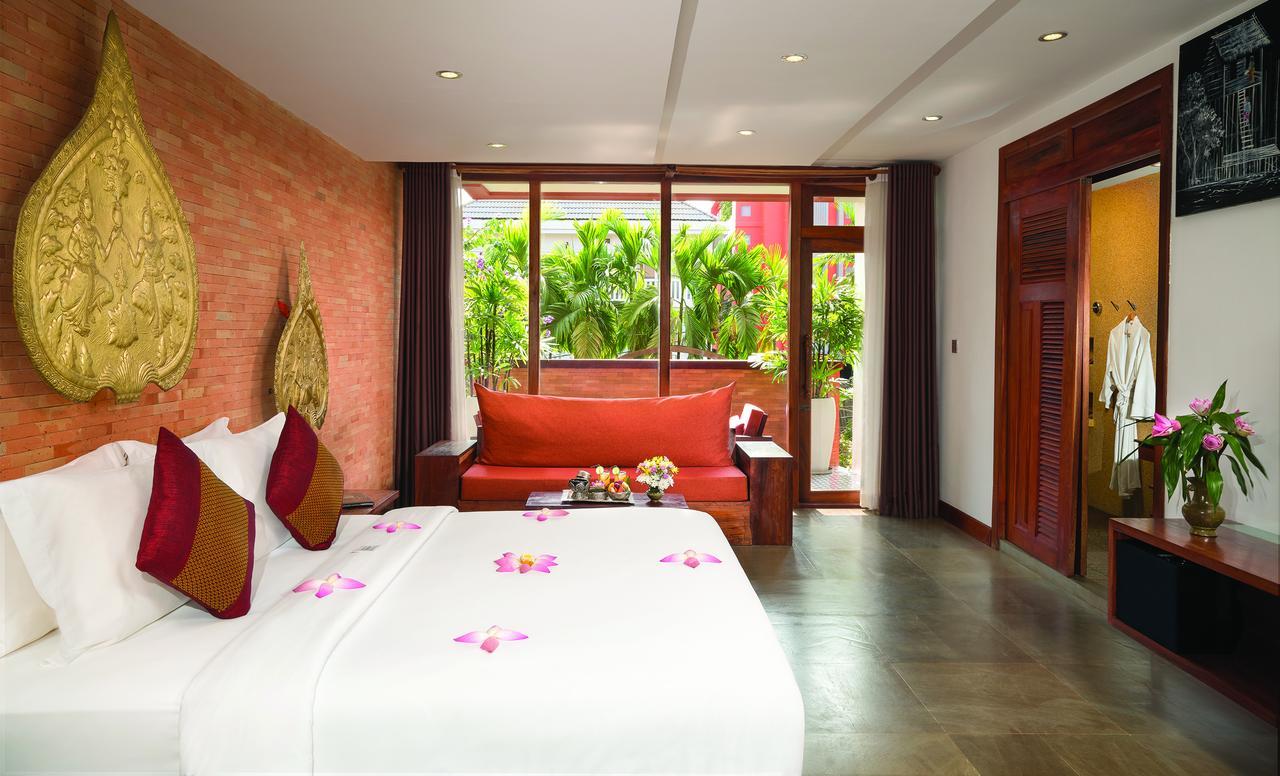 Golden Temple Residence Siem Reap Bagian luar foto Deluxe Room