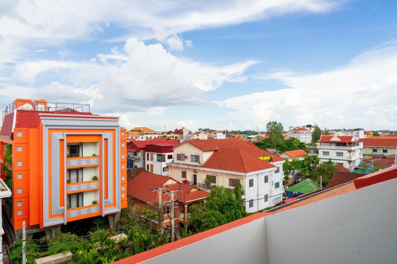 Golden Temple Residence Siem Reap Bagian luar foto Residential area in Phnom Penh